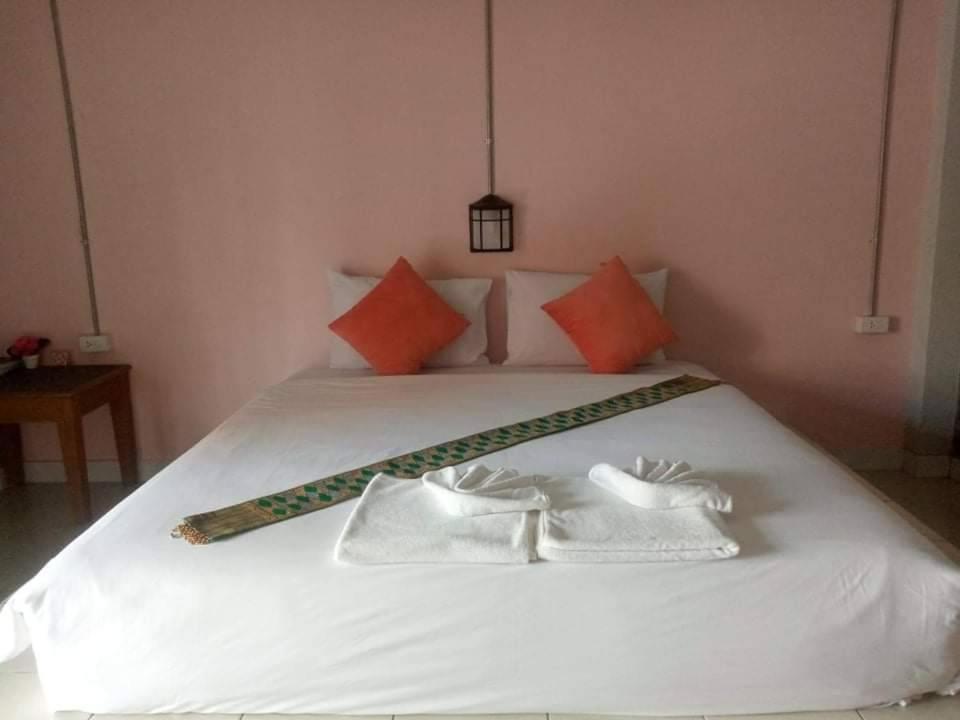 The Guest Hotel Krabi town Екстериор снимка