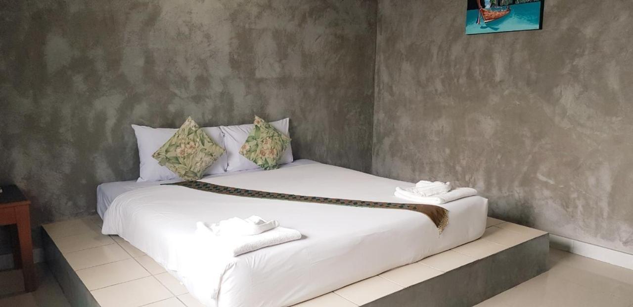 The Guest Hotel Krabi town Екстериор снимка